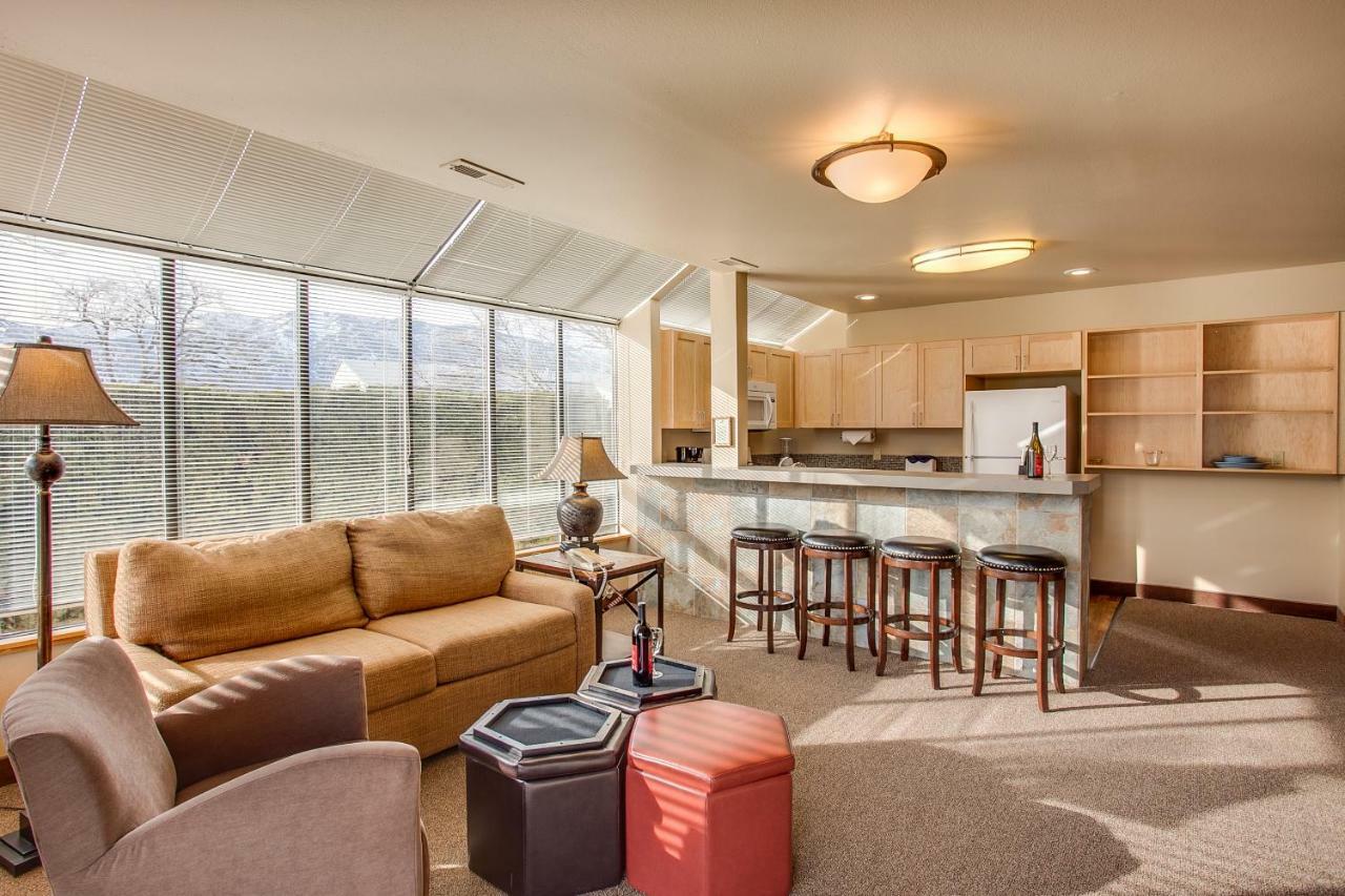 Wapato Point Resort Manson Extérieur photo